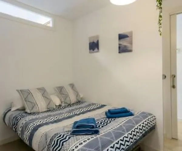 Flateli Lorenzana 17 * Gerona